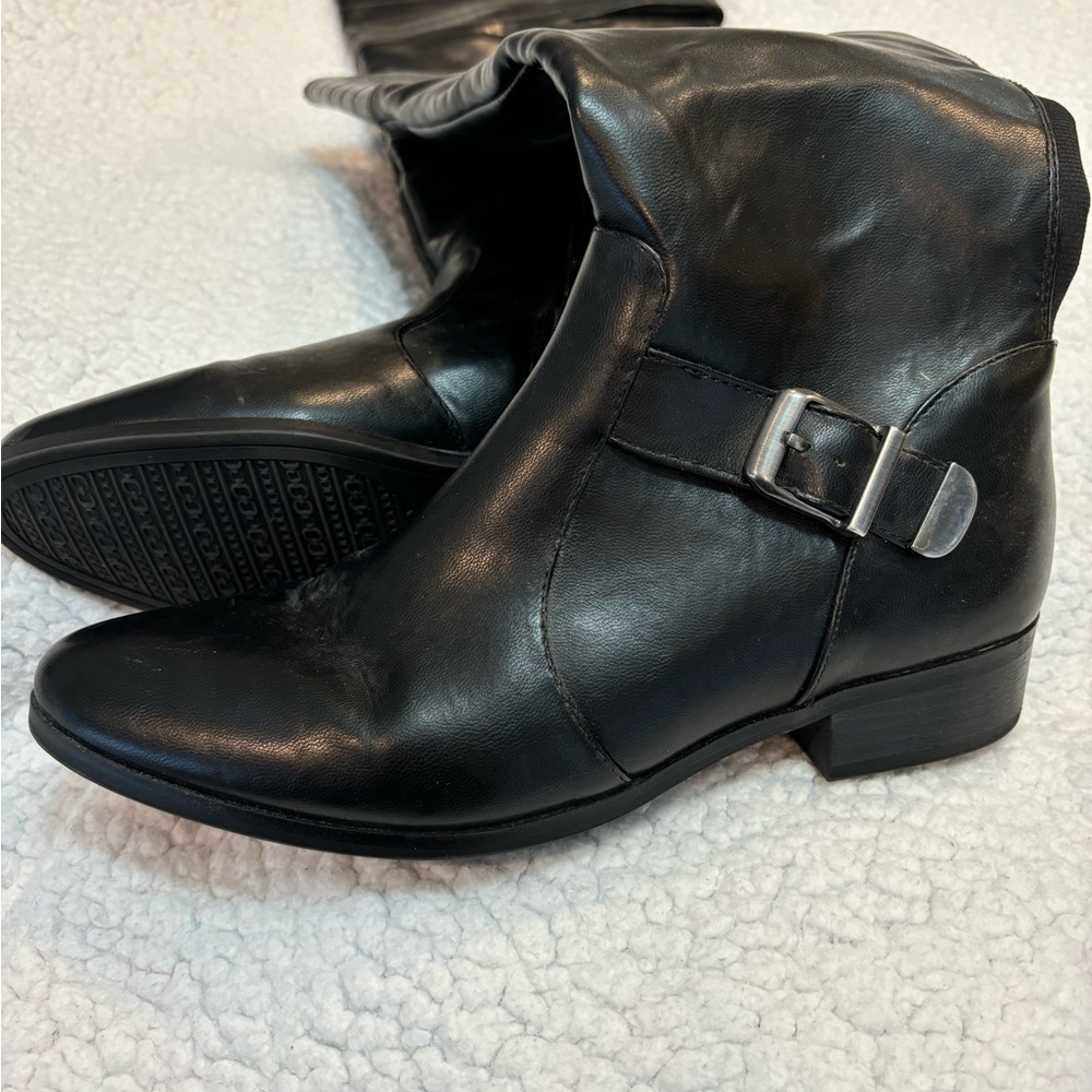 Women’s boots, New Directions, black size 9M